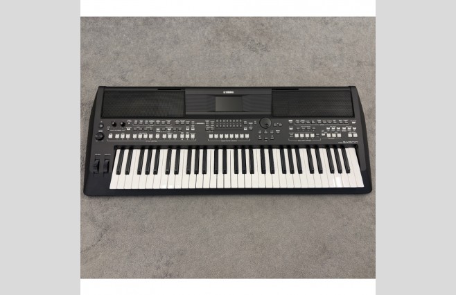 Display Model Yamaha PSR-SX600 Keyboard (SN:BBFJ01063) - Image 1